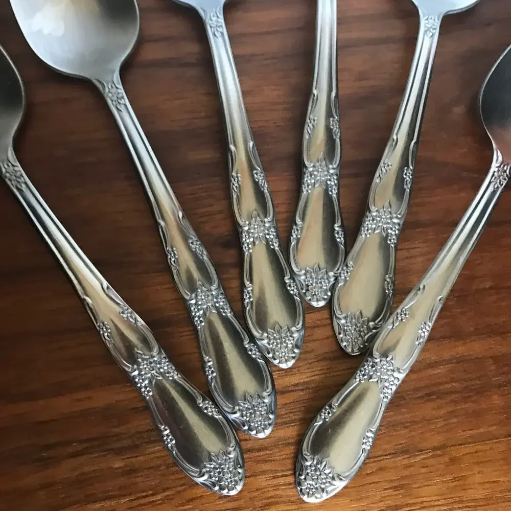 Oneida Wm. A. Rogers Fenway (Daydream) stainless, set of 6 teaspoons